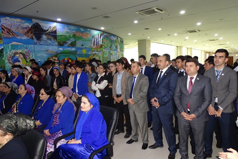 Ифтитоҳи намоиш зери унвони «Эҳё»