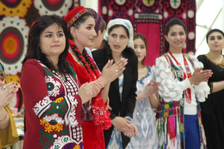 Баргузории чорабинии фарҳангӣ-фароғатӣ ва намоиши ҷашнӣ бахшида ба ҷашни Наврӯзи байналмилалӣ