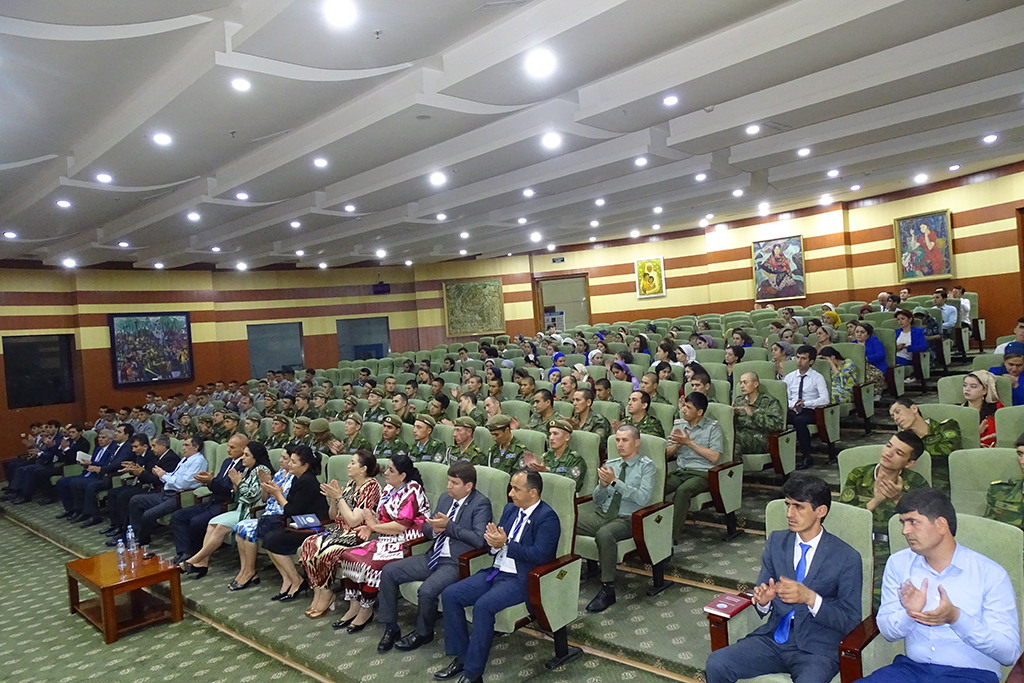 Баргузории намоиш ва конференсияи ҷумҳуриявӣ таҳти унвони “Ваҳдатофар” дар Осорхонаи миллӣ Баргузории намоиш ва конференсияи ҷумҳуриявӣ таҳти унвони “Ваҳдатофар” дар Осорхонаи миллӣ