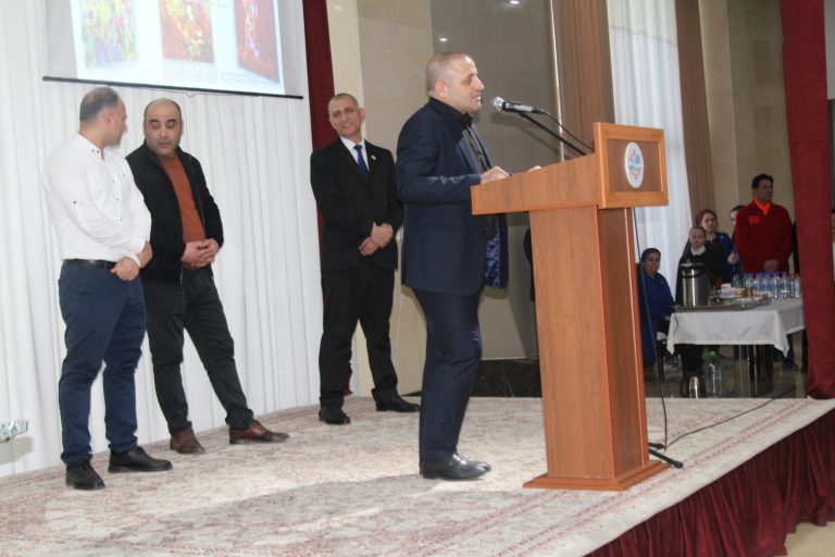 Ифтитоҳи намоиши “Базми рангҳо” дар Осорхонаи миллӣ