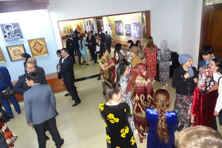 Намоиши ҷадид