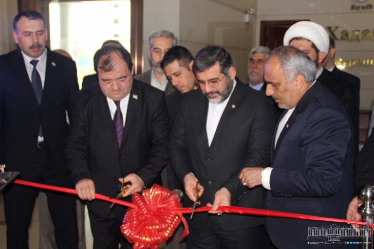 Ифтитоҳи намоиши ҳунарҳои мардумии Ҷумҳурии Исломии Эрон дар Осорхонаи миллӣ